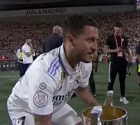 风云突变法兰克福今晨防线松动，国王杯版图或变，震撼外界，资深球员宣示担当 