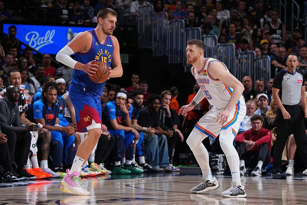 丹佛掘金迎CBA季后赛关键赛，加时末段豪取连胜，底气十足，年轻球员得到机会的简单介绍