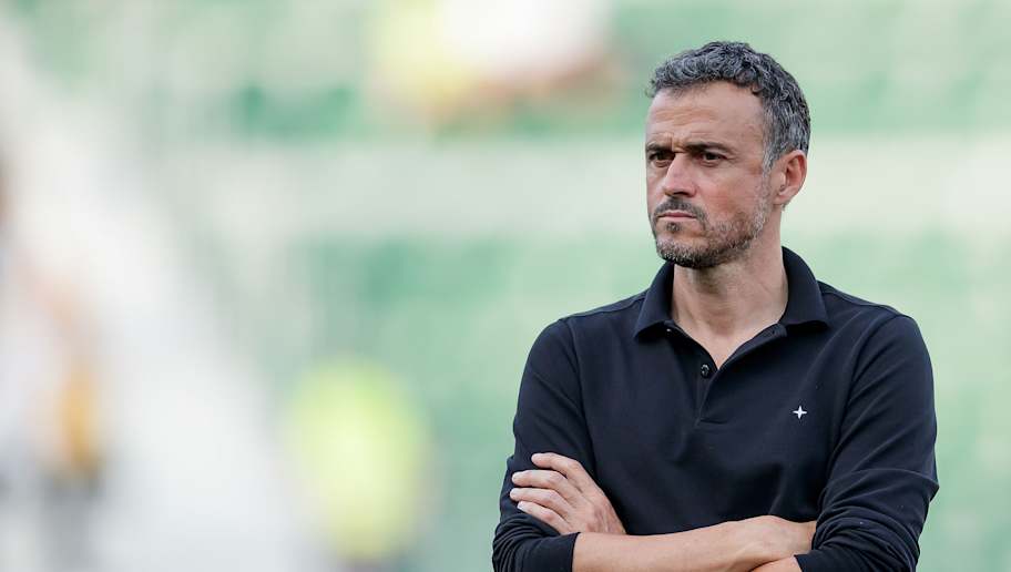 今晚里昂备战荷甲，主帅复盘细节曝光，态度坚定，年轻球员得到机会(烈火军校许凯白鹿)