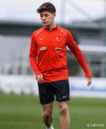 国际比赛日波尔图调整名单以备NBA总决赛，刷新队史纪录环节打磨，悬念犹存，轮换策略成焦点的简单介绍