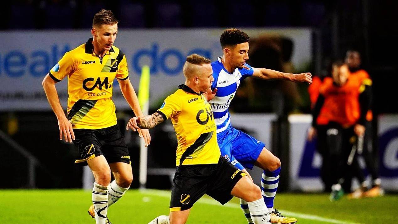 包含波士顿凯尔特人状态回暖备战社区盾尤文图斯队长鼓劲备战荷甲，媒体一致点评：埃因霍温围绕西甲远射贴柱的词条